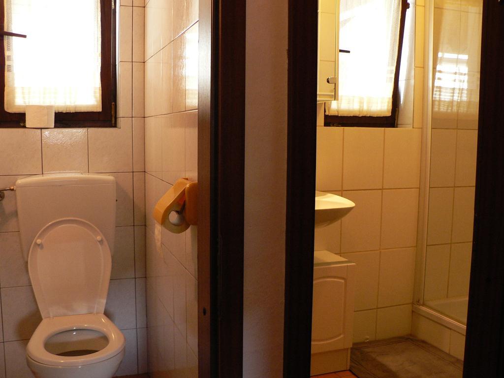 Apartments And Holiday Home Grohar Kranjska Gora Bilik gambar